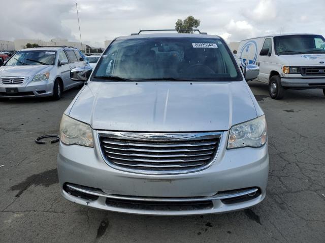 80925344-2011-chrysler-minivan_5