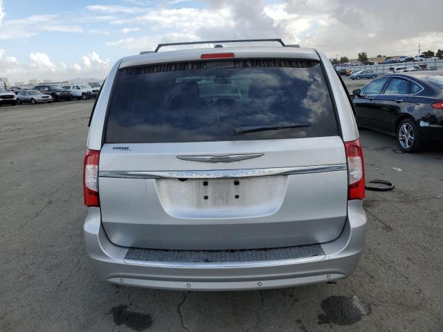 80925344-2011-chrysler-minivan_6