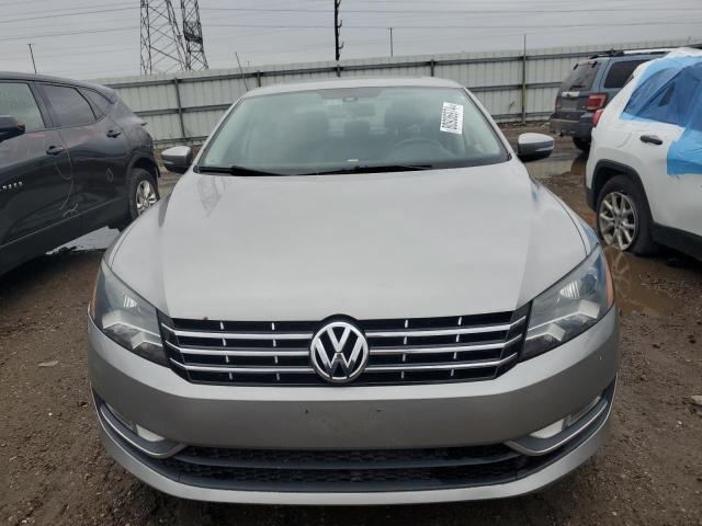 80936974-2014-volkswagen-passat_5