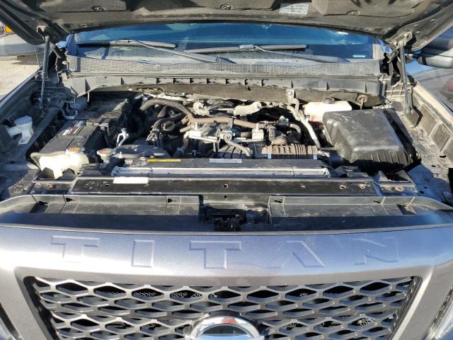 80945664-2018-nissan-titan_11