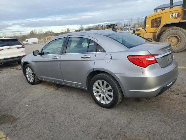 80946974-2014-chrysler-200_2