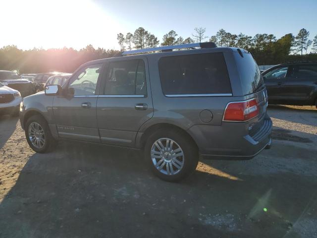 80953233-2010-lincoln-navigator_2