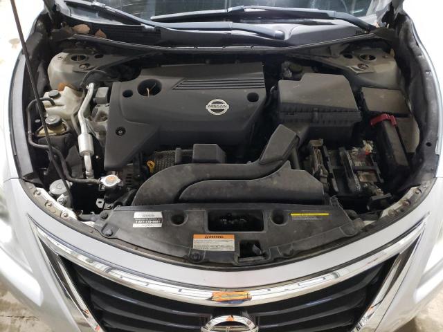 80960594-2013-nissan-altima_11