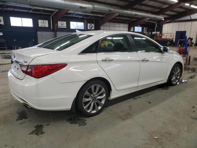 81032283-2011-hyundai-sonata_3