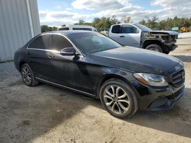 81083434-2015-mercedes-benz-c-class_4