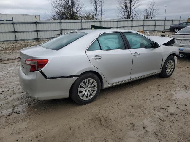 81108794-2012-toyota-camry_3