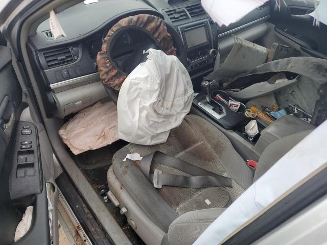 81108794-2012-toyota-camry_8