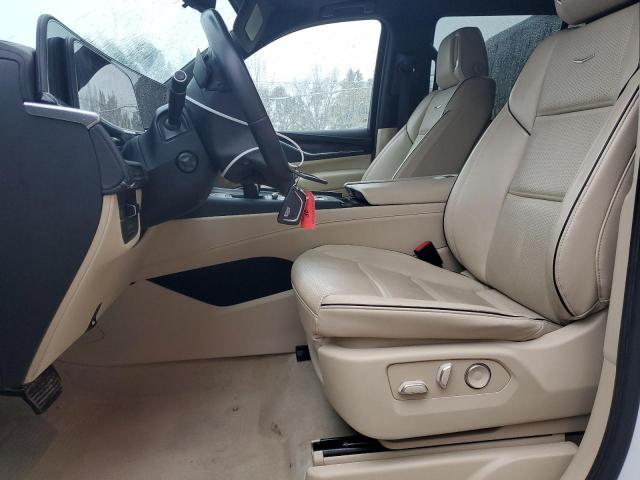 81112214-2023-cadillac-escalade_7