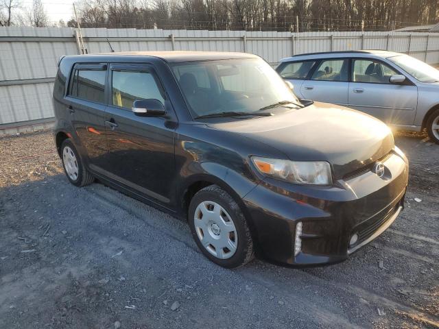 81121964-2013-toyota-scion_4