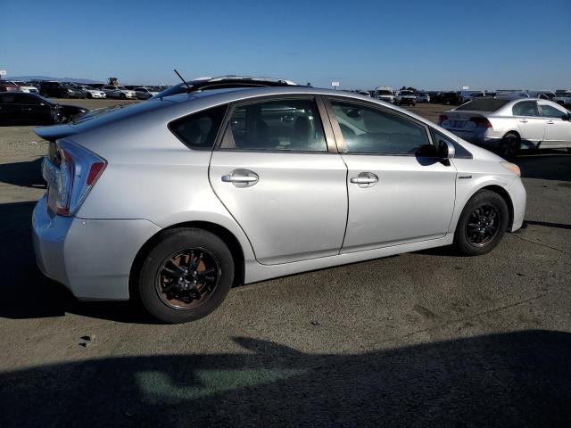 81145764-2012-toyota-prius_3