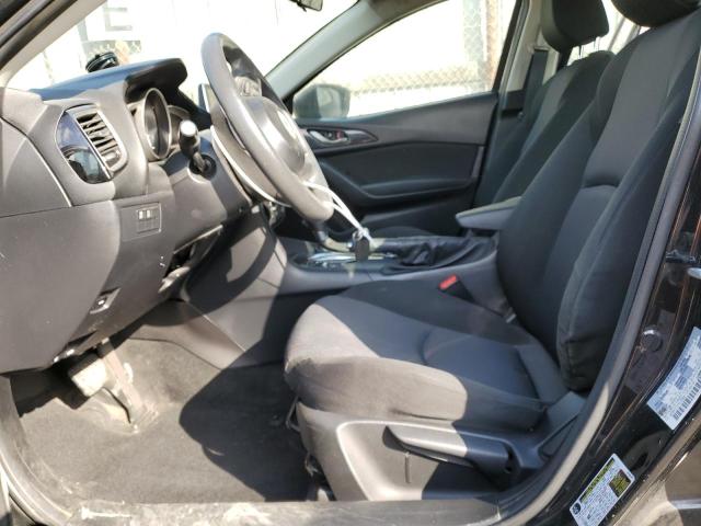 81157354-2015-mazda-3_7