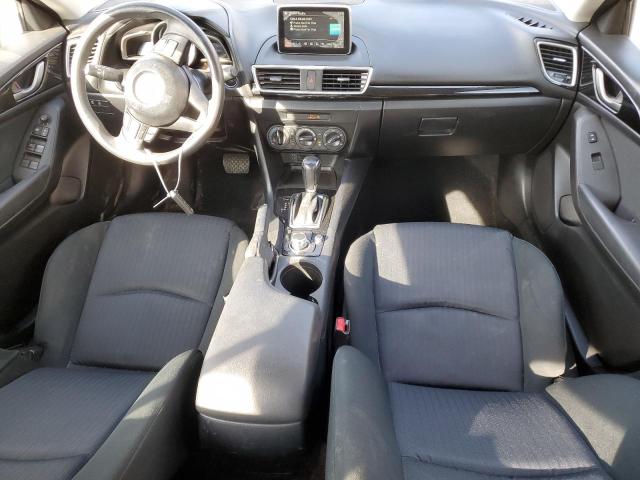 81157354-2015-mazda-3_8