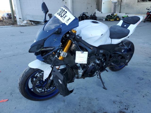 81167303-2023-suzuki-gsxr1000_2