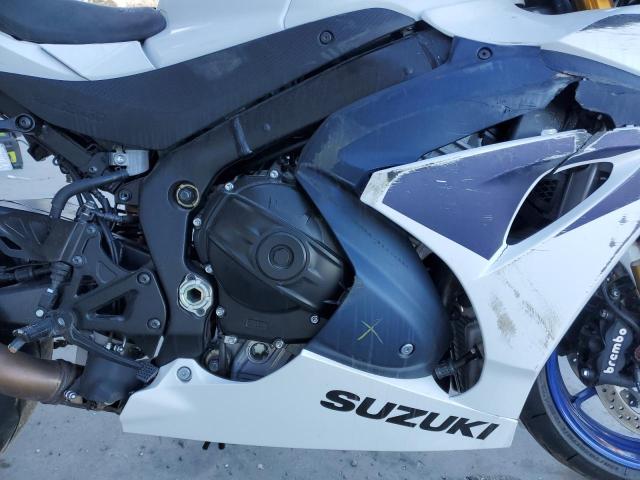 81167303-2023-suzuki-gsxr1000_7