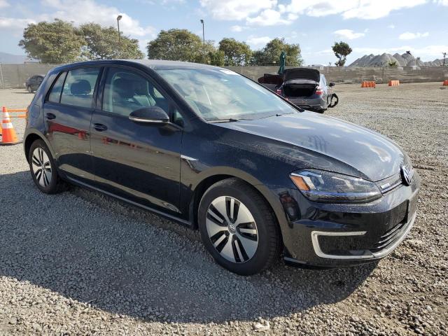 81190604-2015-volkswagen-golf_4