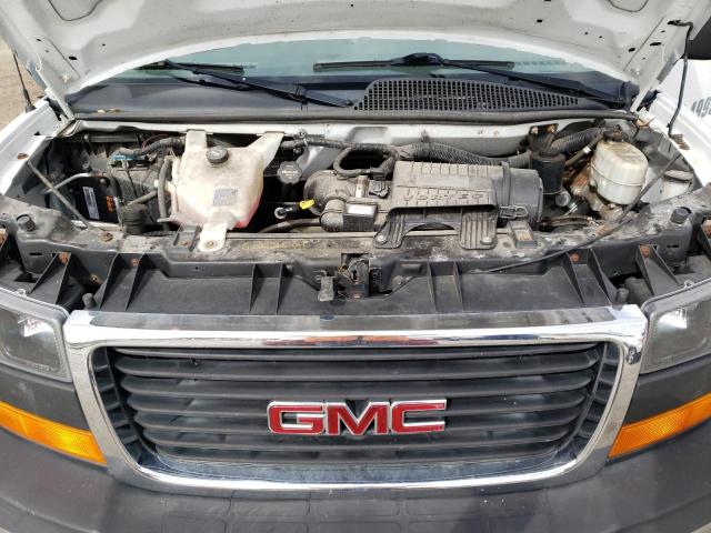 81203694-2017-gmc-savana_12