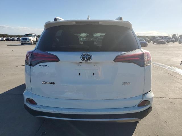 81250914-2018-toyota-rav4_6