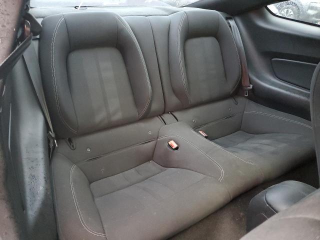 81269464-2018-ford-mustang_10