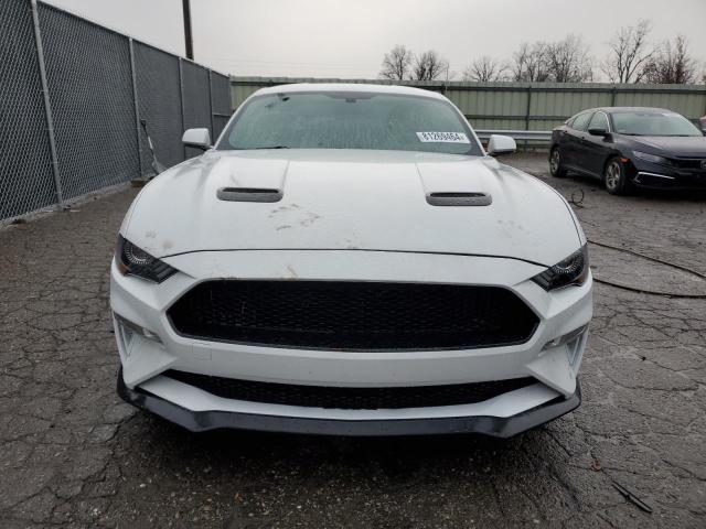 81269464-2018-ford-mustang_5