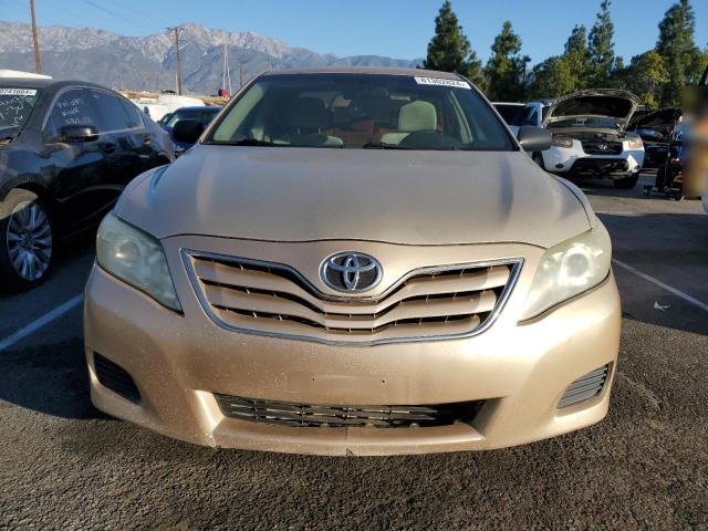 81302824-2010-toyota-camry_5