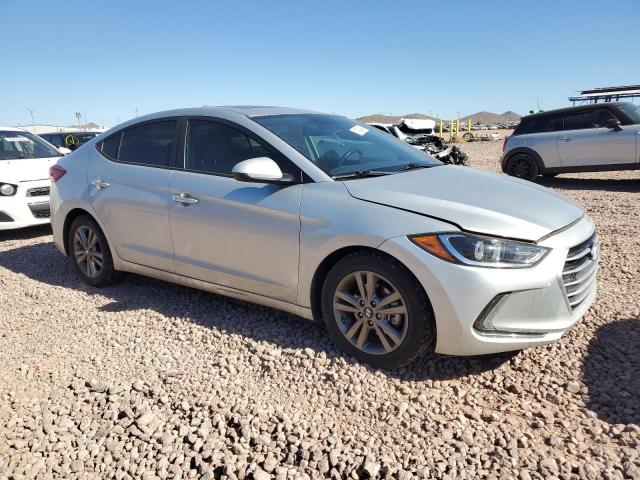 81304154-2018-hyundai-elantra_4