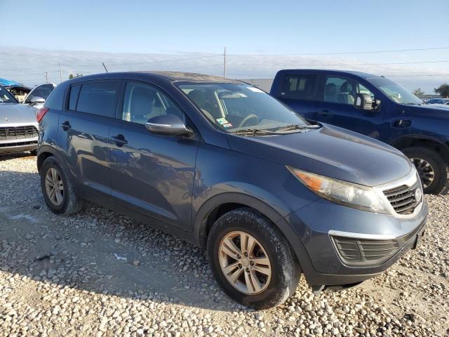 81309404-2011-kia-sportage_4