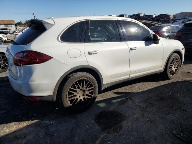 81330284-2014-porsche-cayenne_3