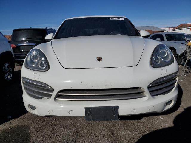 81330284-2014-porsche-cayenne_5