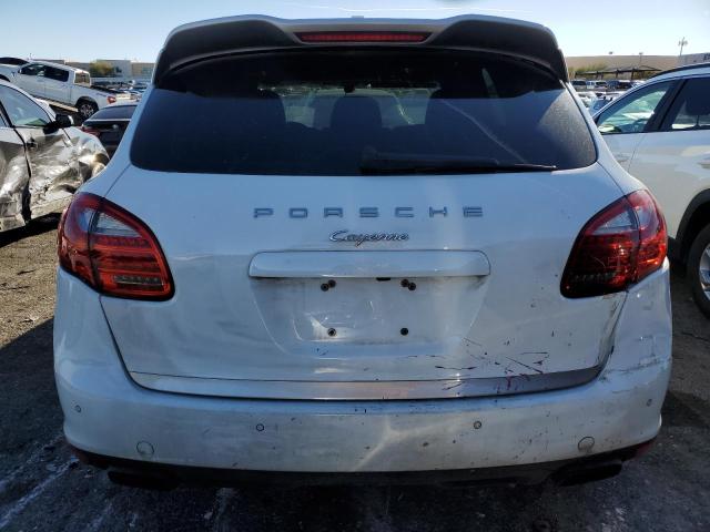 81330284-2014-porsche-cayenne_6