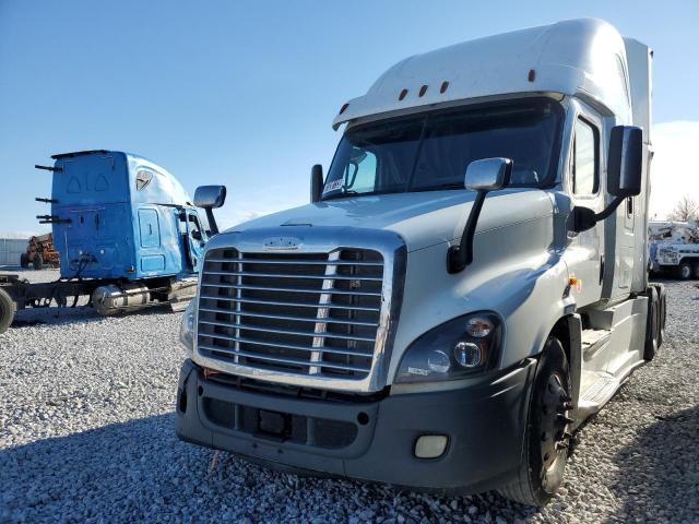 81338133-2016-freightliner-all-other_2