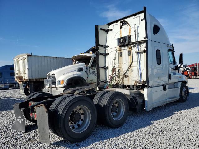 81338133-2016-freightliner-all-other_4