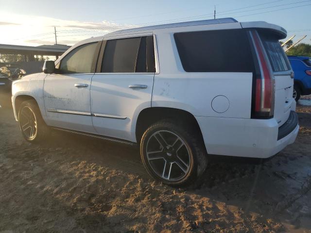 81338164-2020-cadillac-escalade_2