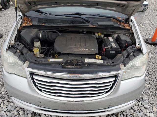 81371174-2012-chrysler-minivan_12