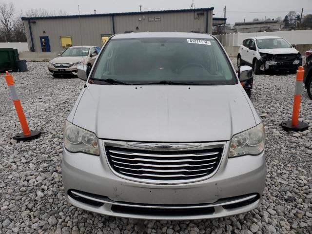 81371174-2012-chrysler-minivan_5