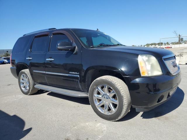 81381744-2011-gmc-yukon_4