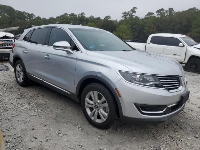 81397713-2016-lincoln-mkx_4