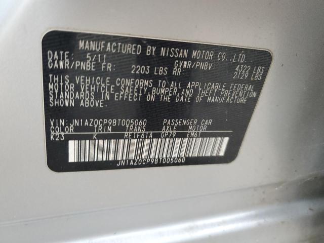 81407914-2011-nissan-leaf_12