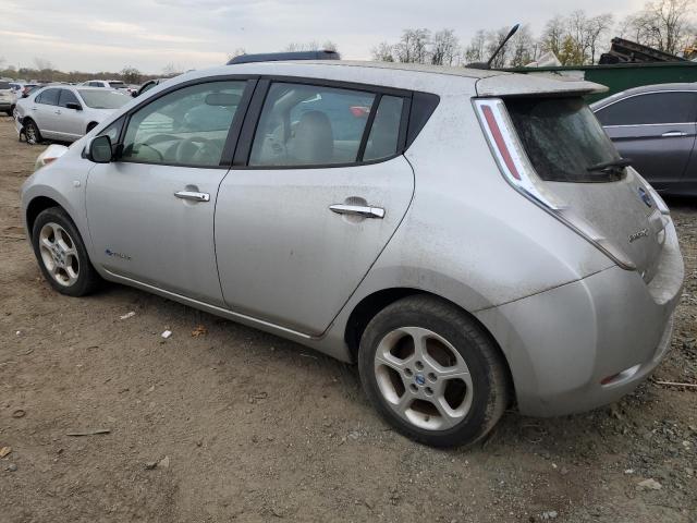 81407914-2011-nissan-leaf_2