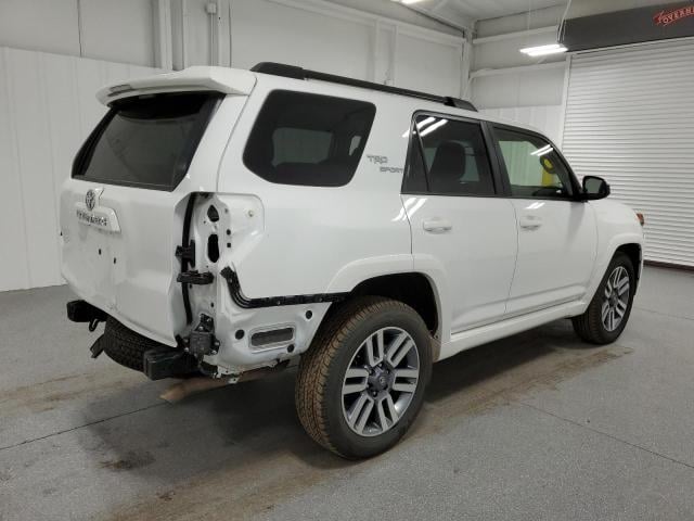 81423674-2024-toyota-4runner_3