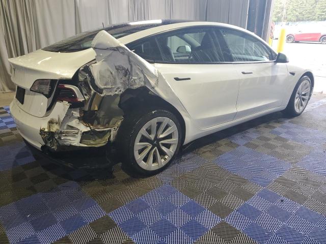 81425334-2022-tesla-model-3_3