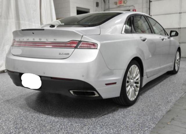 81428474-2013-lincoln-mkz_4