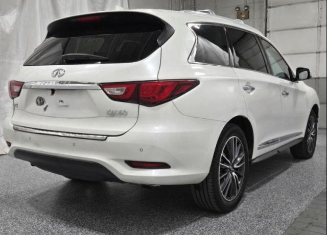 81428624-2016-infiniti-qx60_3