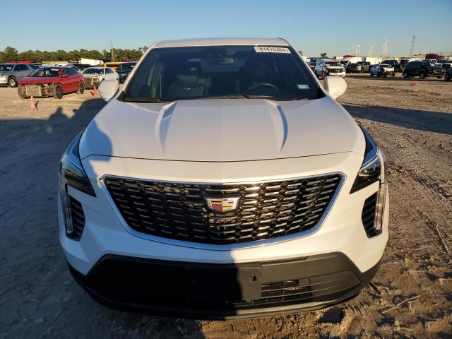 81476384-2023-cadillac-xt4_5