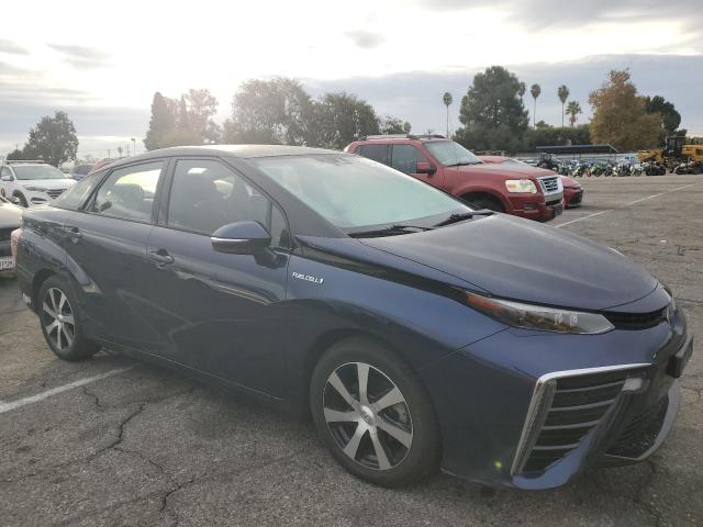 81559134-2017-toyota-mirai_4