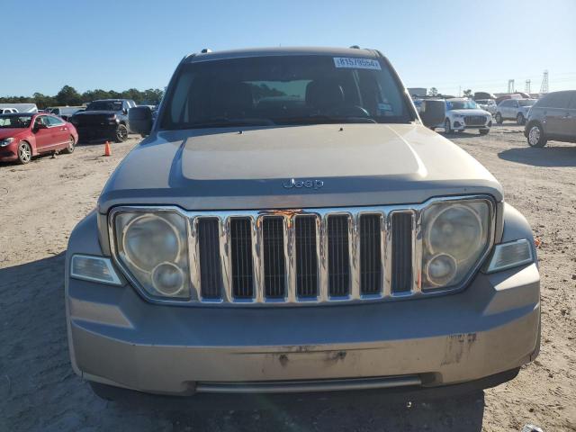 81579554-2011-jeep-liberty_5