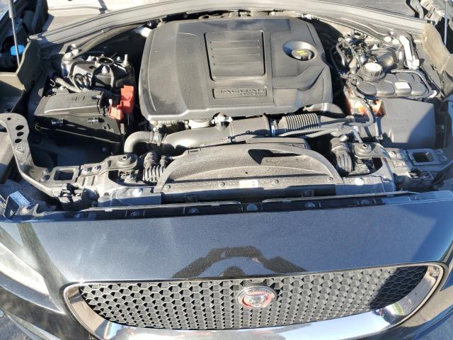 81632793-2019-jaguar-f-pace_11