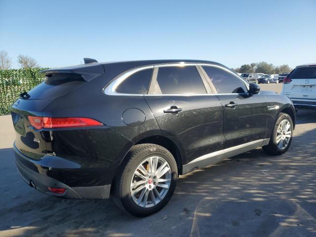 81632793-2019-jaguar-f-pace_3