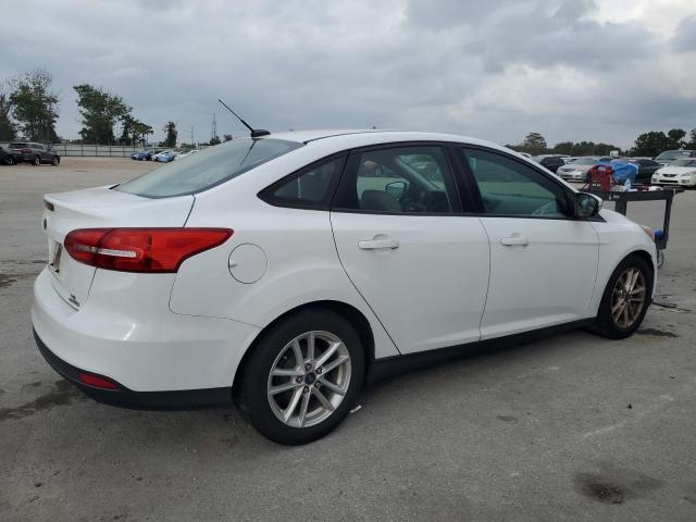 81635694-2016-ford-focus_3