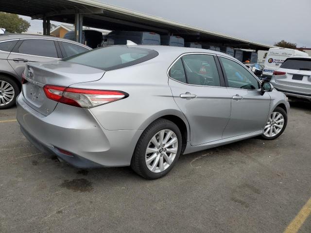 81682444-2019-toyota-camry_3