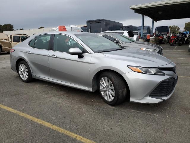 81682444-2019-toyota-camry_4